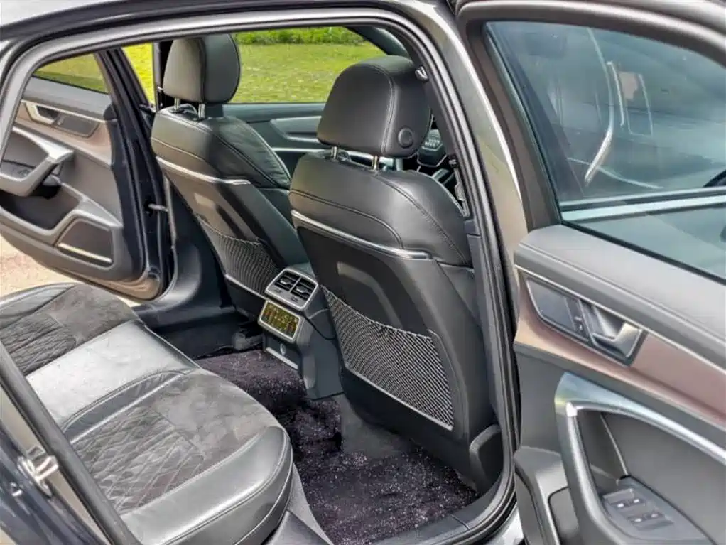 Audi A6L 2019 55 TFSI quattro Exclusive Dynamic фото 17