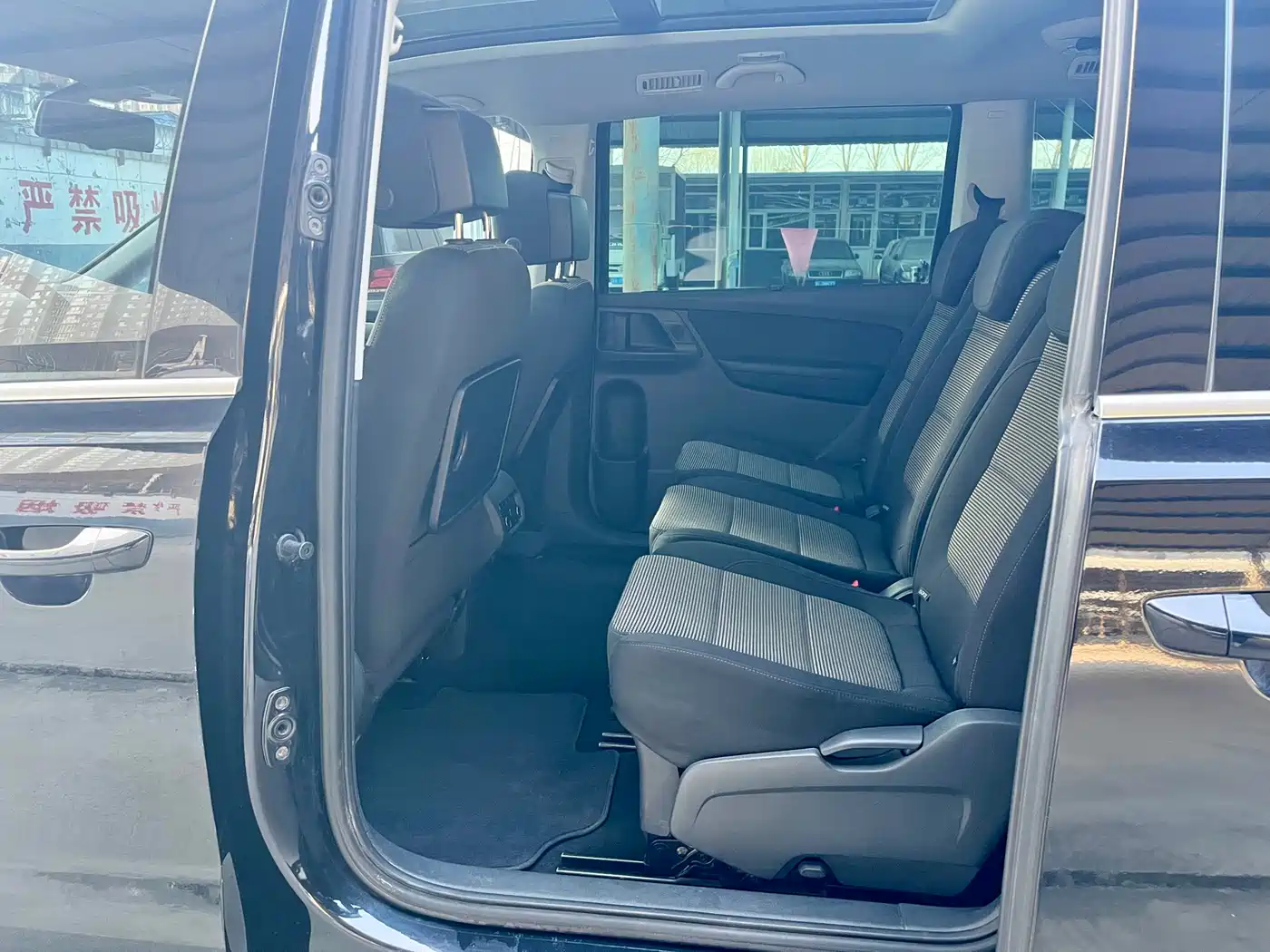 Volkswagen Sharan 2014 2.0TSI Standard фото 10