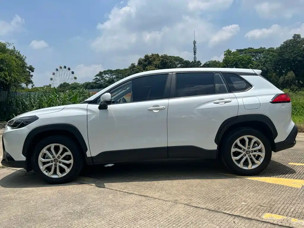 Toyota Frontlander 2025 2024 2.0L CVT Elite Plus Edition