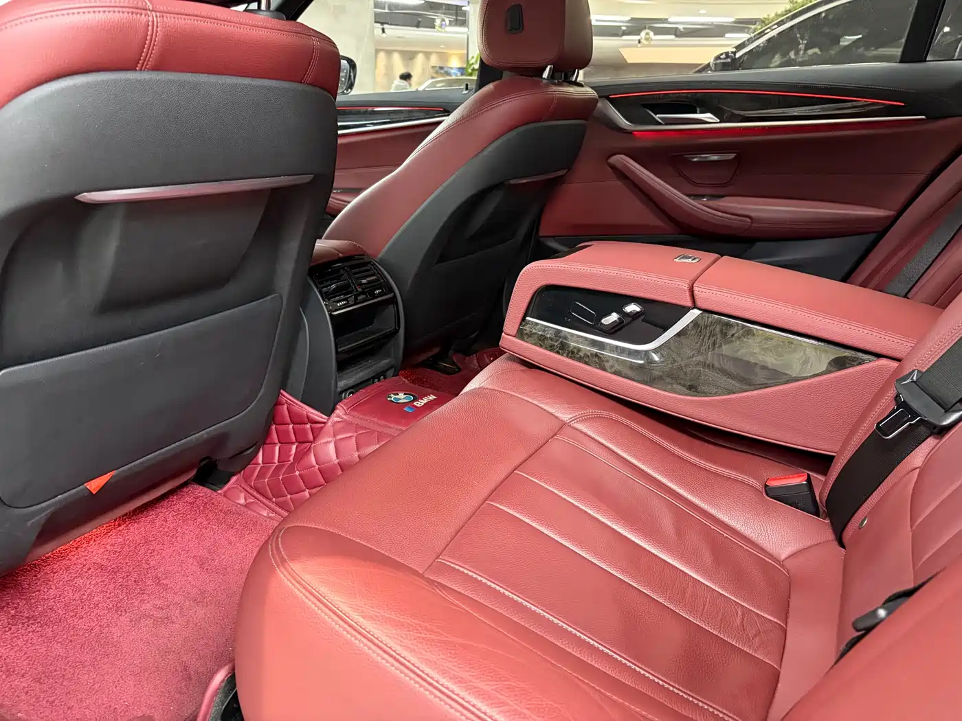 BMW 5 Series 2020 530Li Leading M Sport Package фото 7