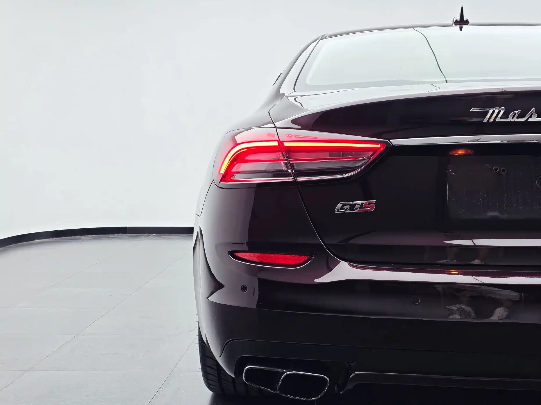 Photo 26 - Maserati Quattroporte