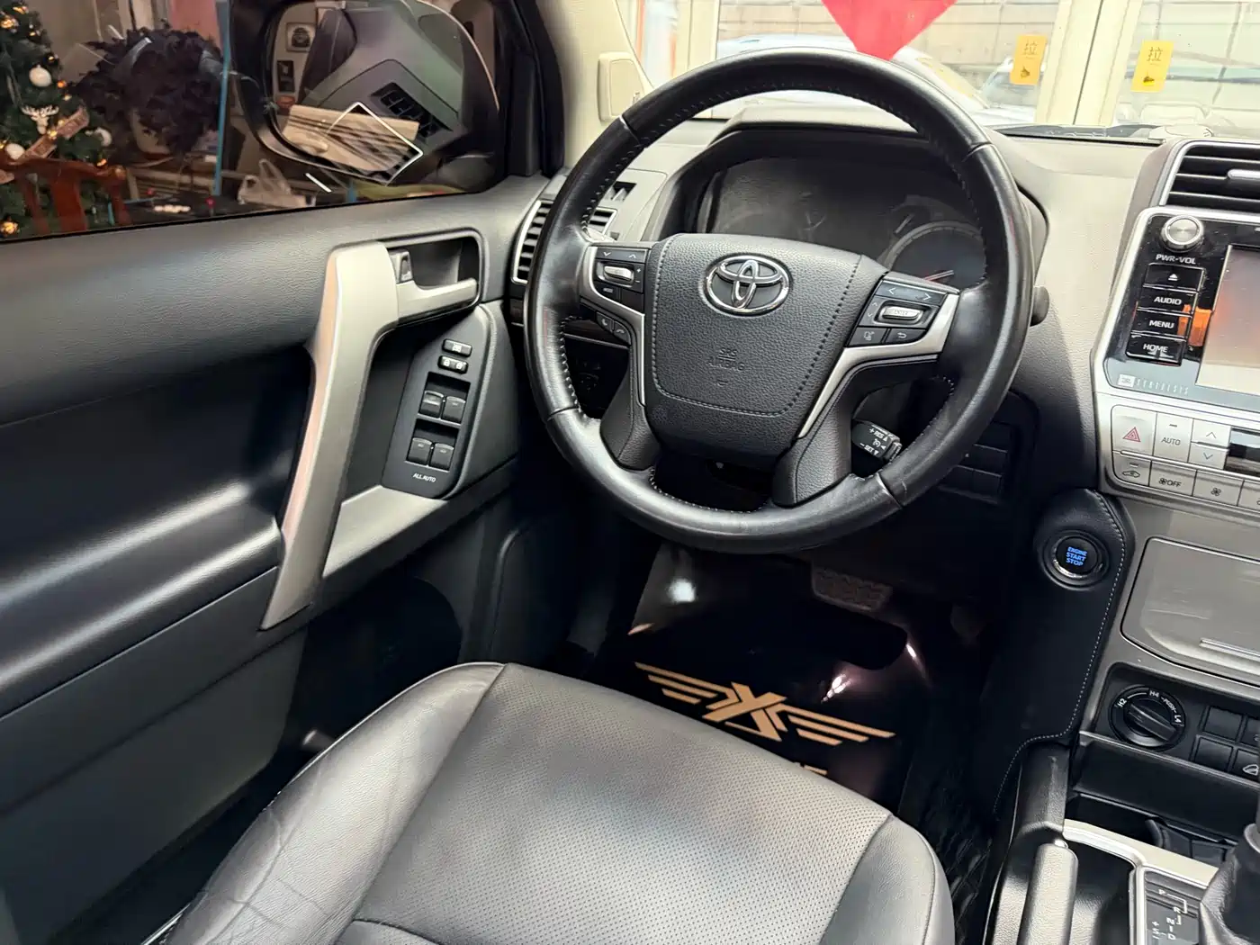 Toyota Prado 2018 3.5L Automatic TX-L NAVI Rear-mounted Spare Tire фото 28