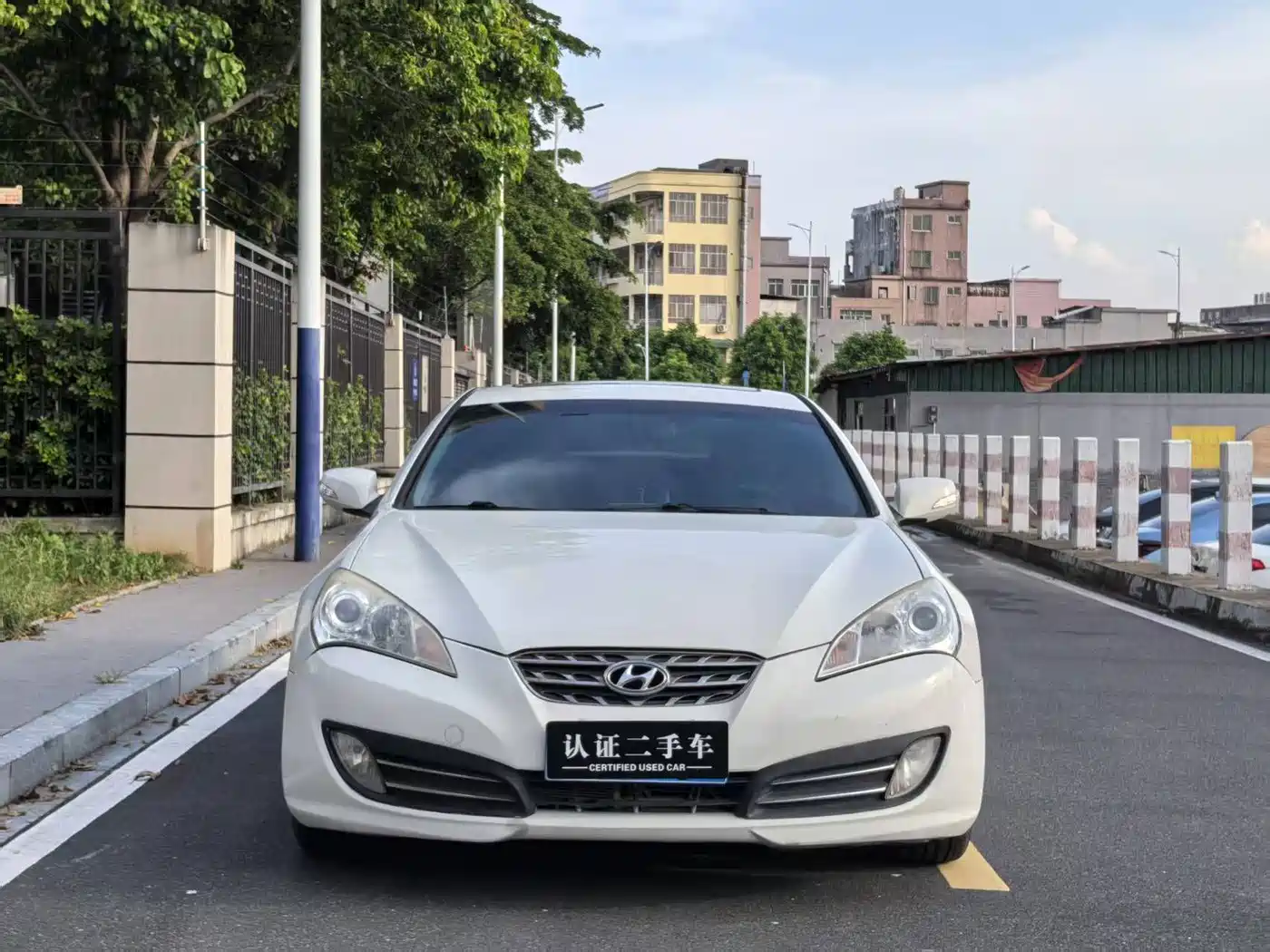 Hyundai Genesis Coupe 2010 2009 2.0T Automatic Elegant Edition