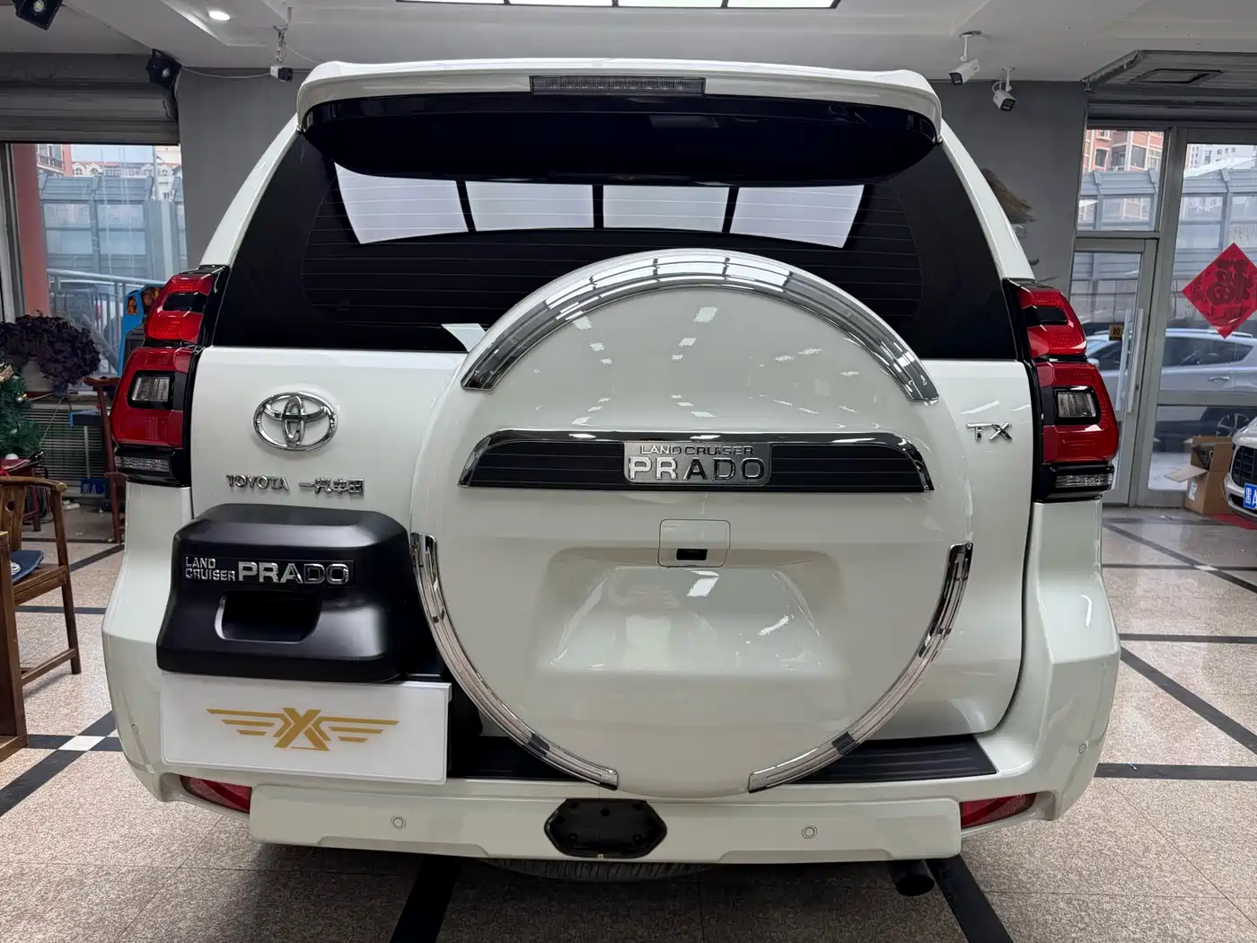 Toyota Prado 2018 3.5L Automatic TX-L NAVI Rear-mounted Spare Tire фото 6
