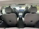 Photo 17 - Lincoln Aviator