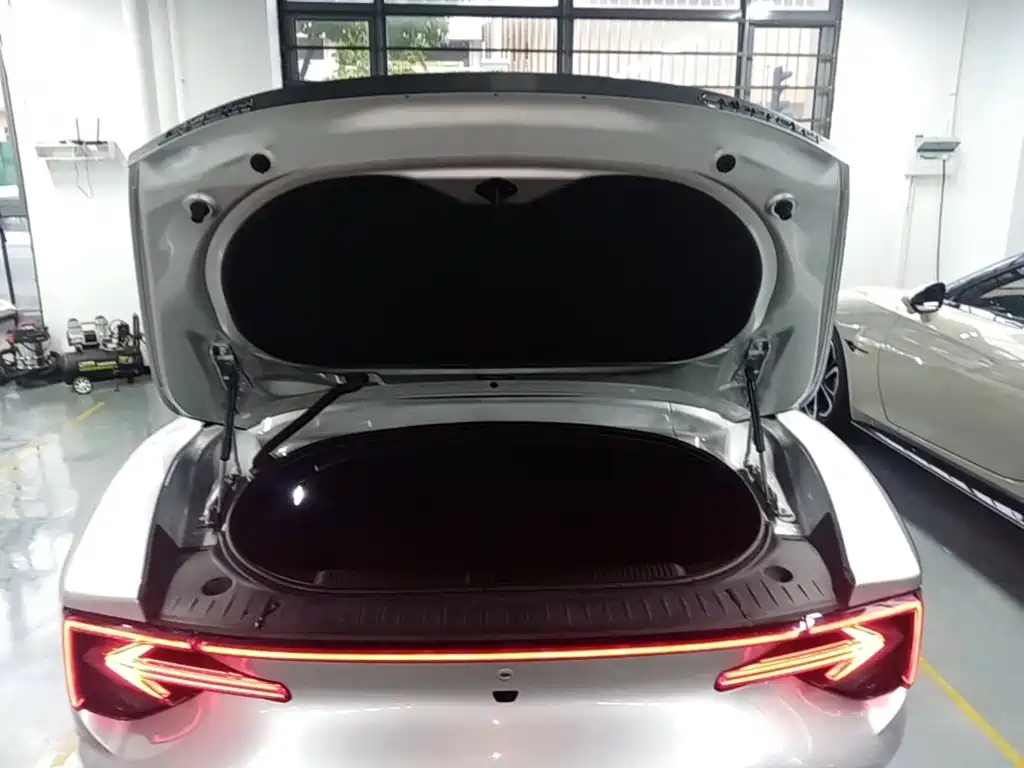 MG Cyberster 2026 2024 580km Transcendent Edition