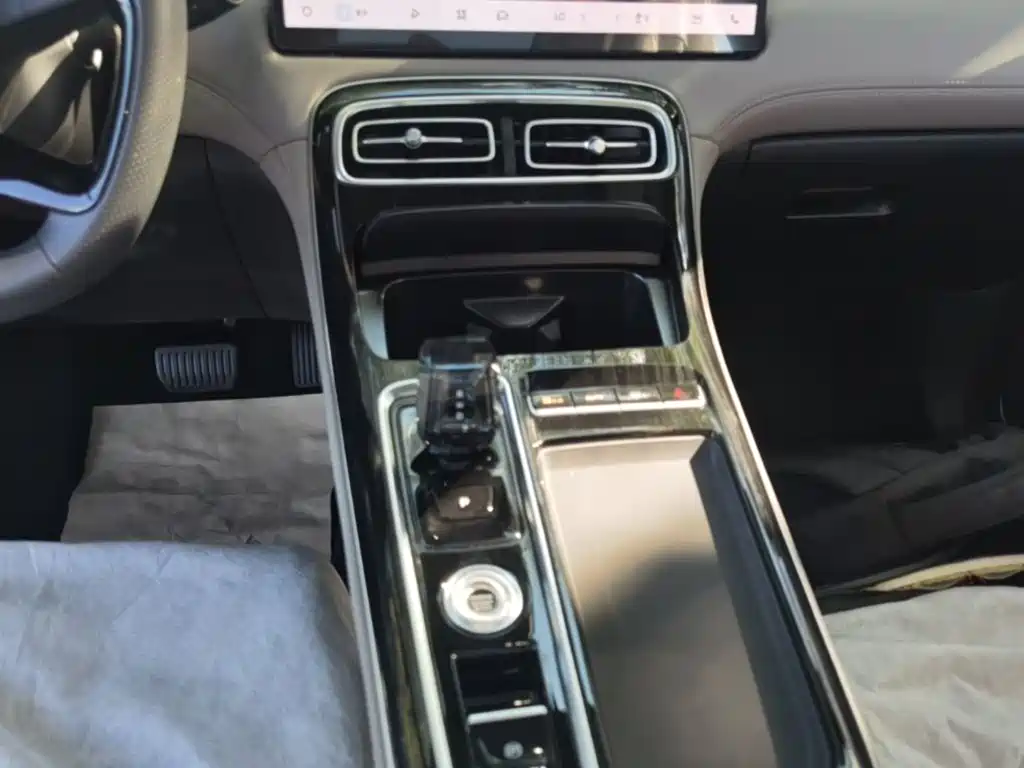 Geely Boyue L 2026 2025 4th Generation 1.5TD DCT Journey Start