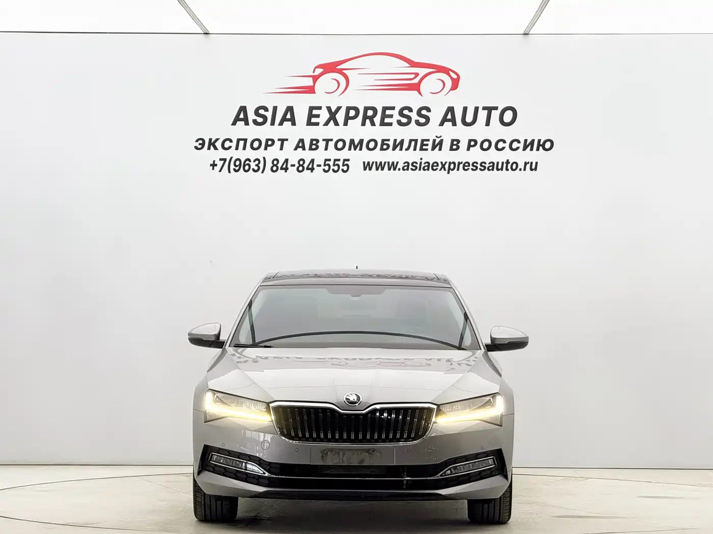 Škoda Superb 2023 TSI280 DSG Premium Edition фото 2