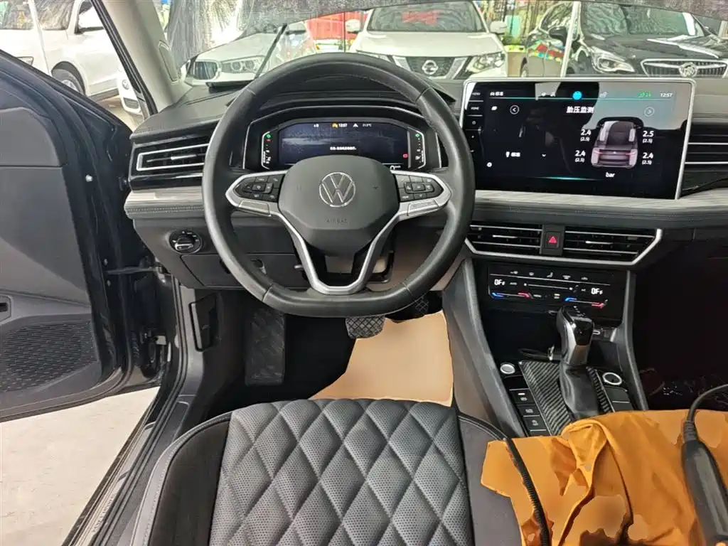 Volkswagen Sagitar 2023 300TSI DSG Excellence Edition фото 11