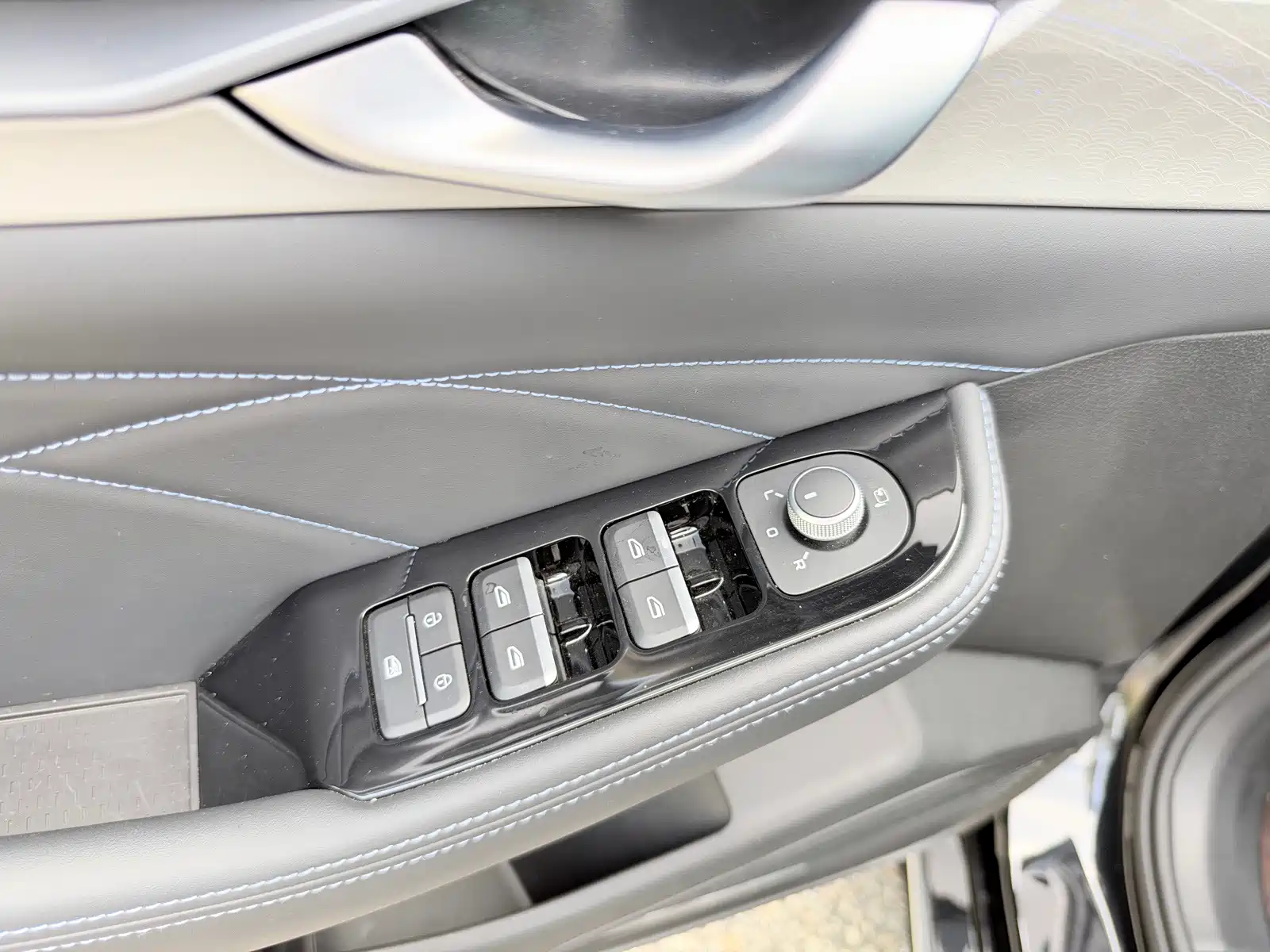 Фото 8 - Geely Preface