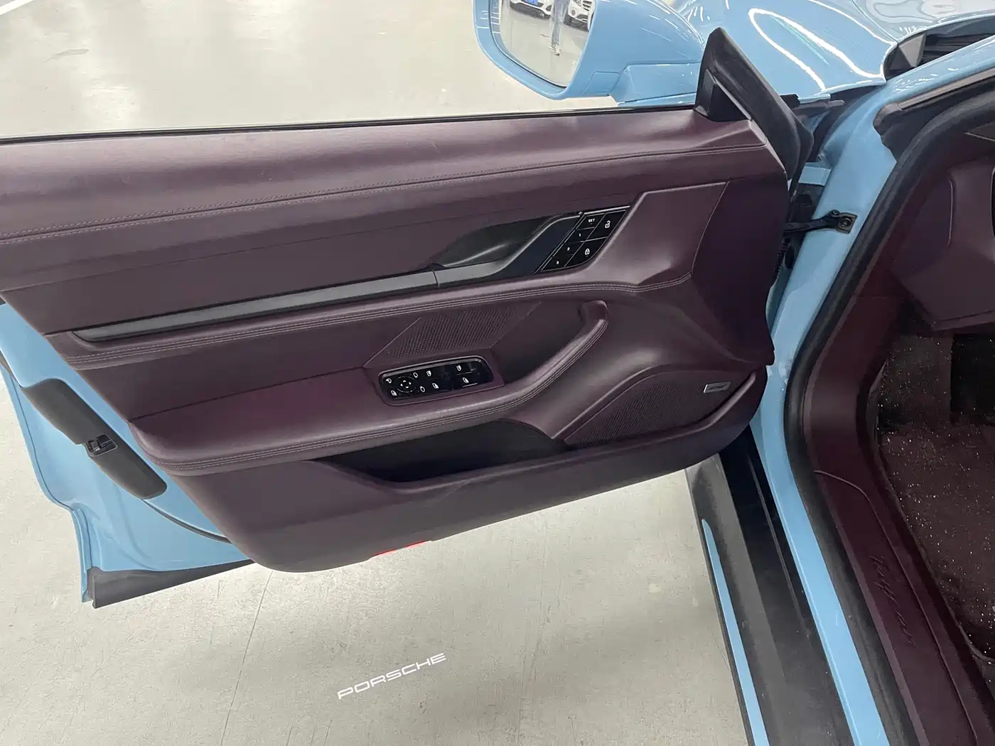 Porsche Taycan 2020 Taycan фото 6