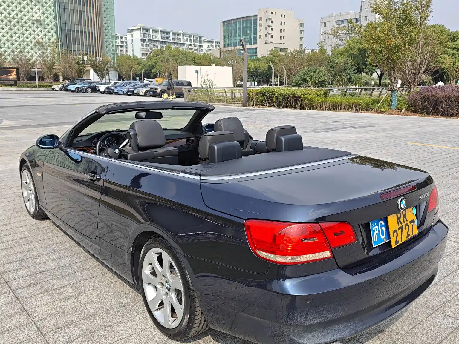Photo 9 - BMW 3 Series (Import)