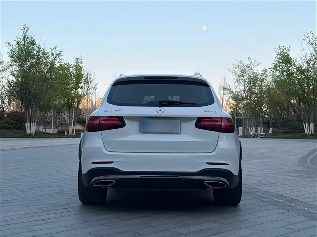 Mercedes-Benz GLC 2018 Facelift GLC 260 4MATIC Luxury фото 6