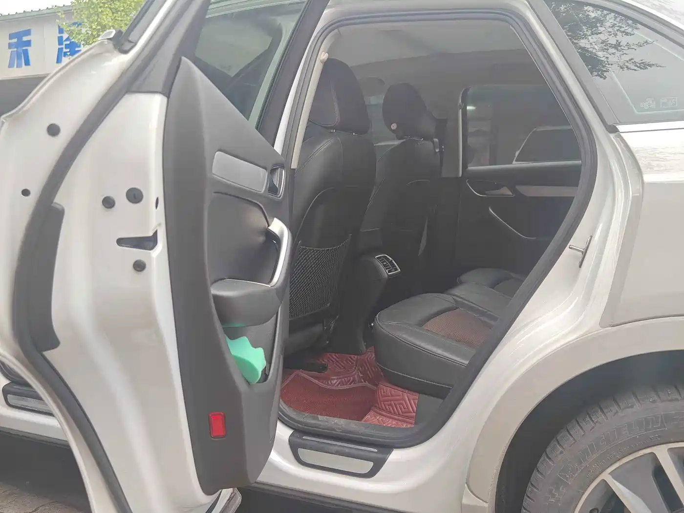 Фото 6 - Audi Q3