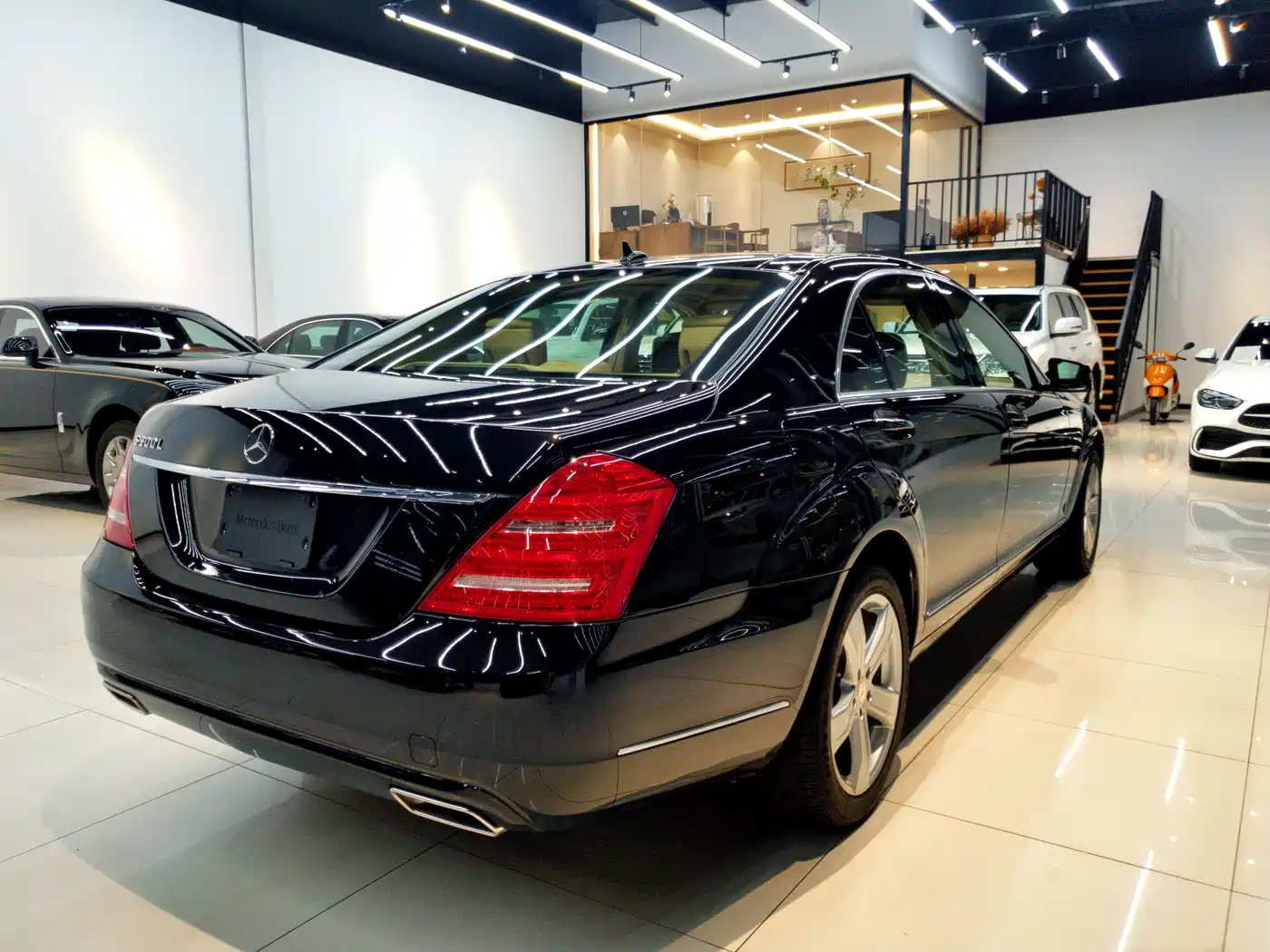 Mercedes-Benz S-Class 2012 S 300 L Premium Grand Edition фото 6