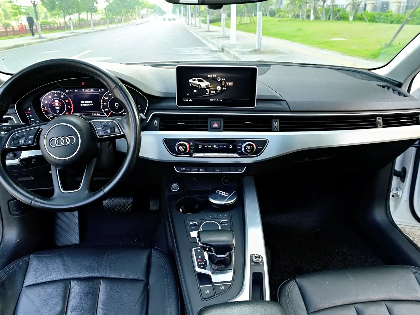 Audi A4L 2018 30th Anniversary 40 TFSI Fashion фото 9