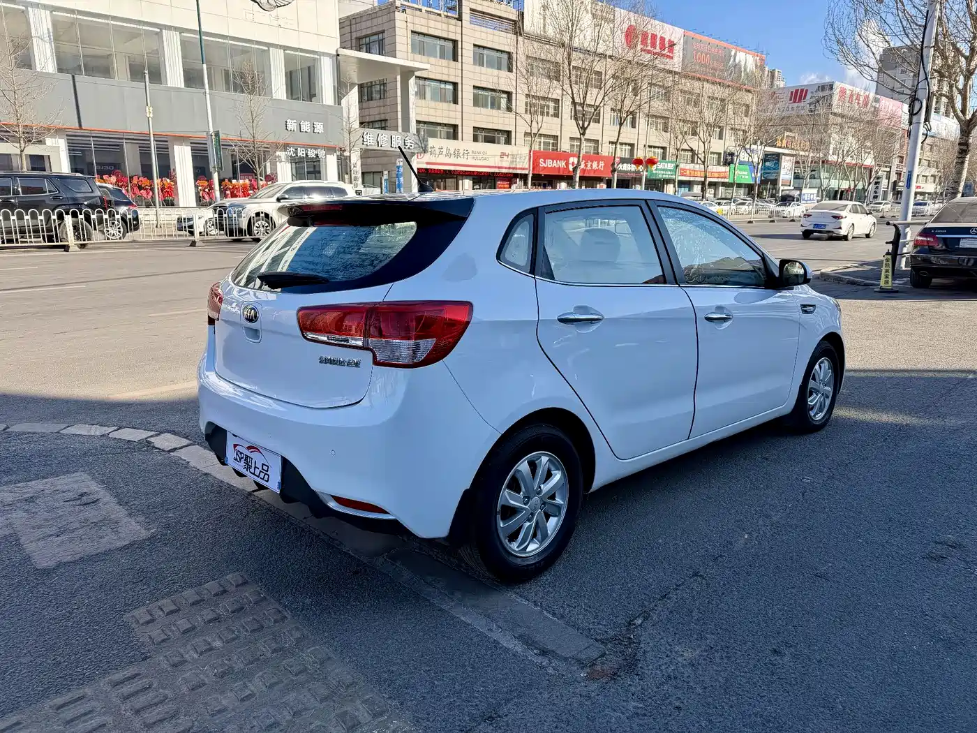 Kia K2 2015 Hatchback 1.4L MT GLS Cool Edition фото 7