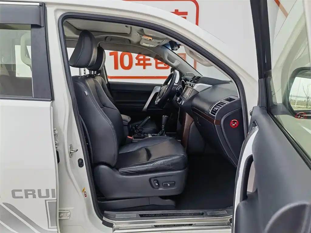Toyota Prado 2016 3.5L Auto TX-L фото 23