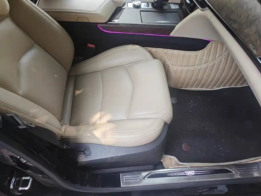 Photo 8 - Cadillac CT6