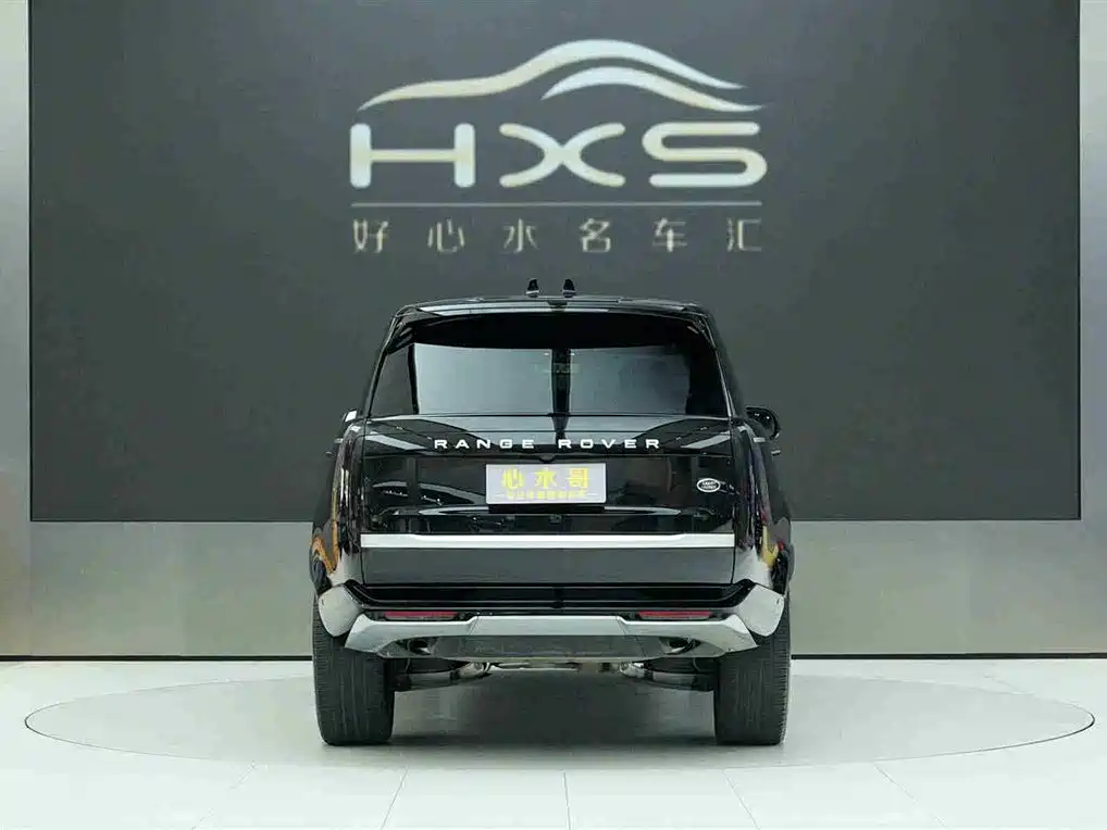 Land Rover Range Rover 2025 3.0 L6 400PS Genesis Extended Wheelbase фото 5