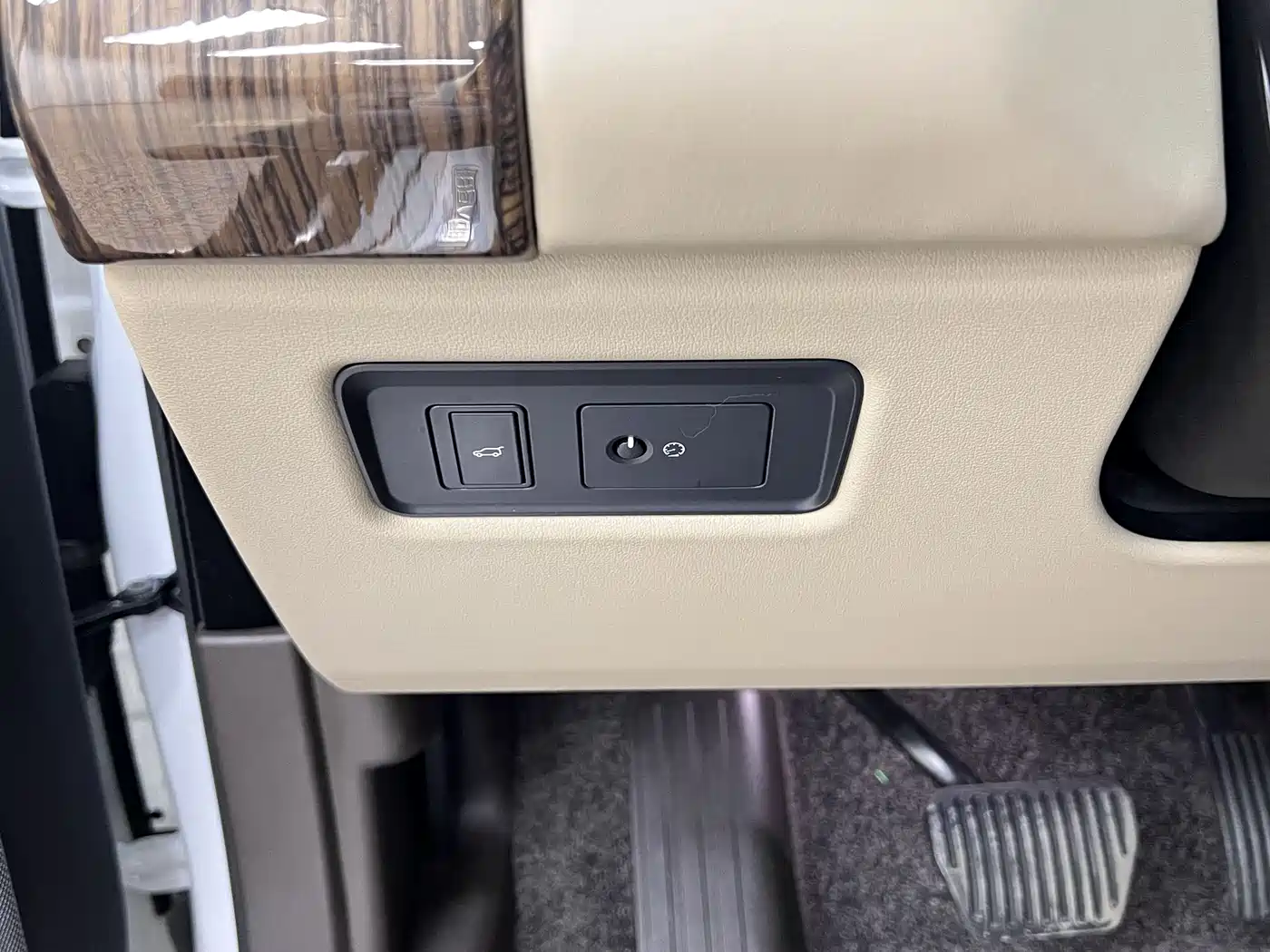 Land Rover Range Rover 2018 3.0 SC V6 Vogue Heritage Extended Edition фото 33
