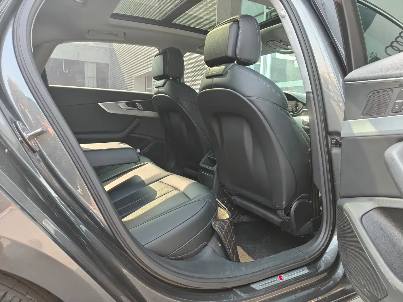 Audi A4L 2023 40 TFSI Fashion Dynamic фото 9