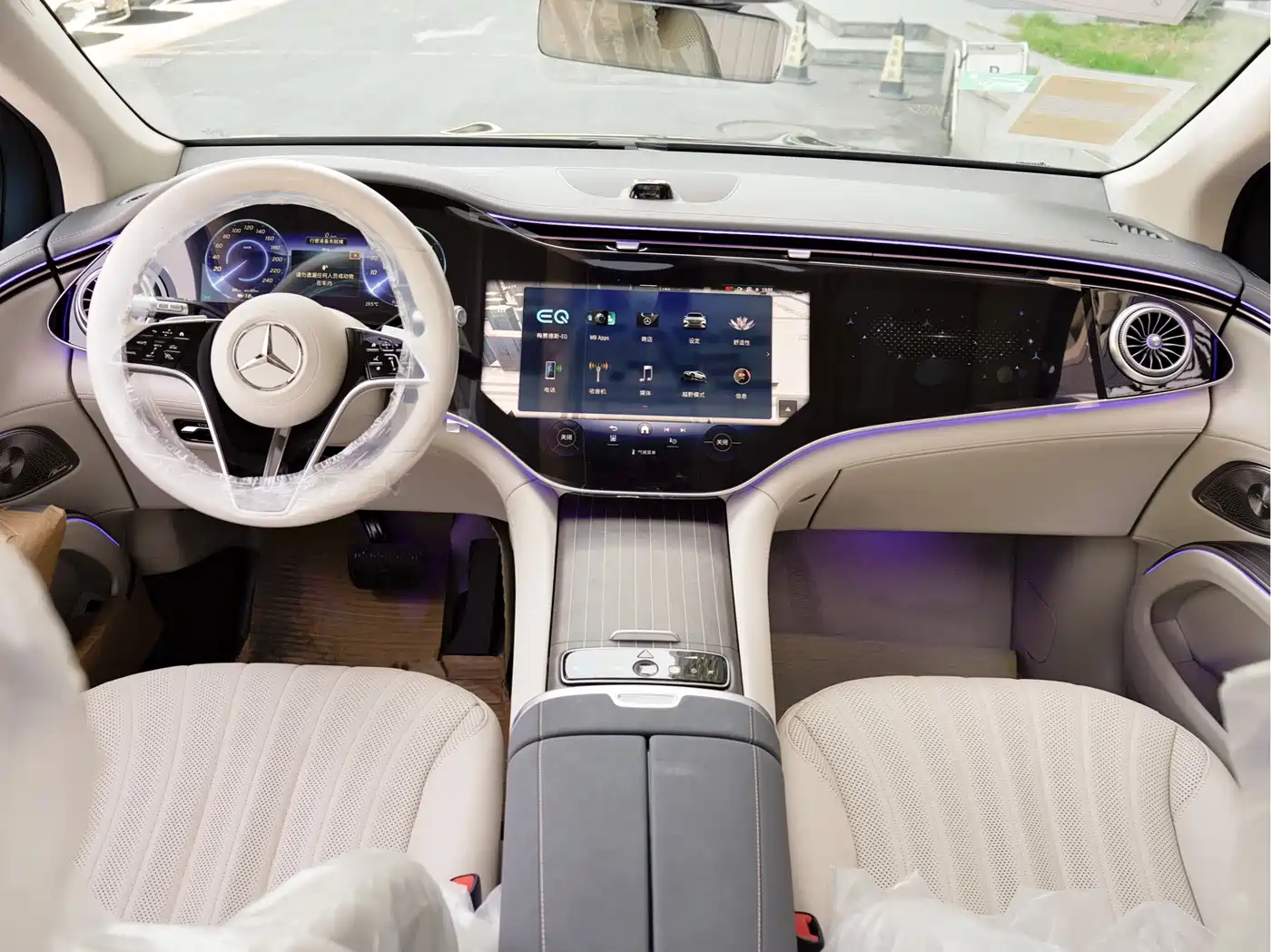 Mercedes-Benz EQS SUV 2025 Model 500 4MATIC фото 17