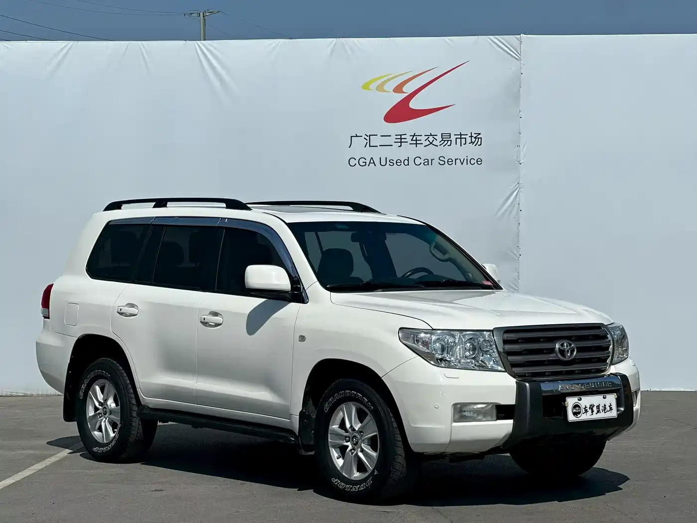 Toyota Land Cruiser 2010 Model 4.7L Automatic VX фото 3