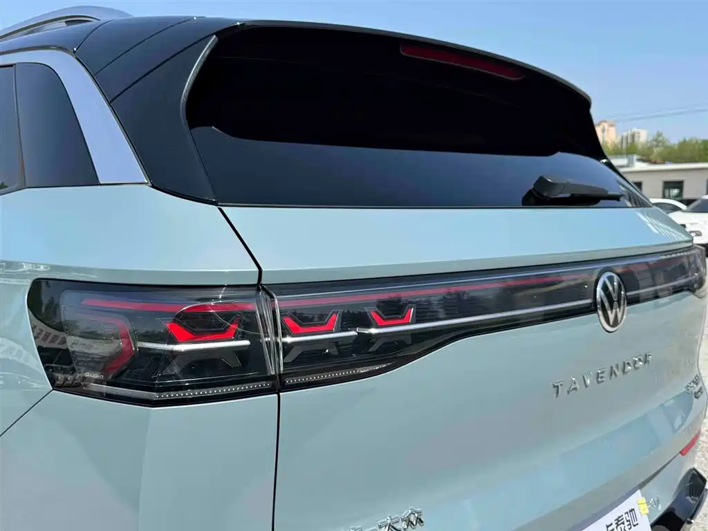 Volkswagen Talagon 2023 380TSI 4WD R-Line Launch Edition фото 23