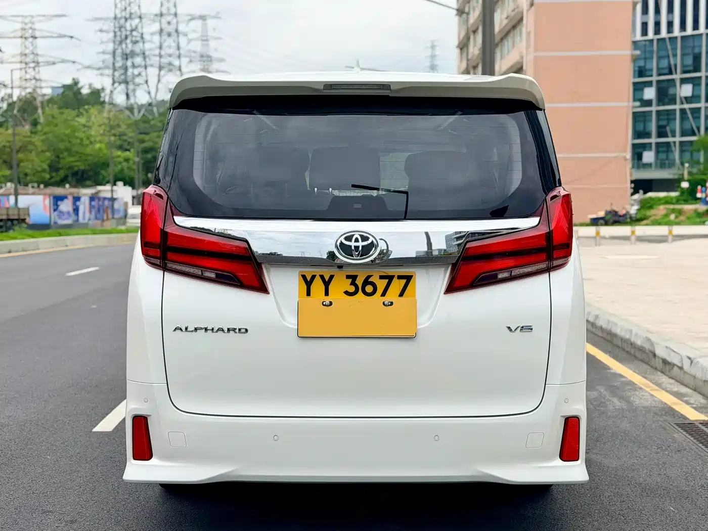 Toyota Alphard 2018 Facelift 3.5L Luxury Edition фото 12