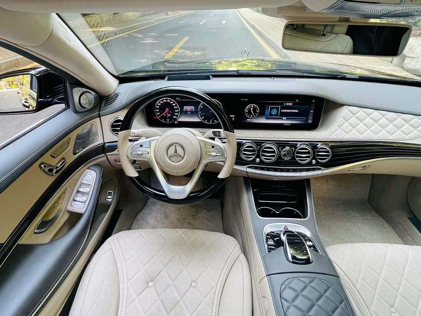 Mercedes-Benz Maybach S-Class 2018 Model S 680 фото 22