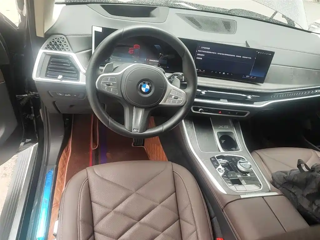 BMW X5 2023 xDrive 30Li Premium M Sport Package фото 17