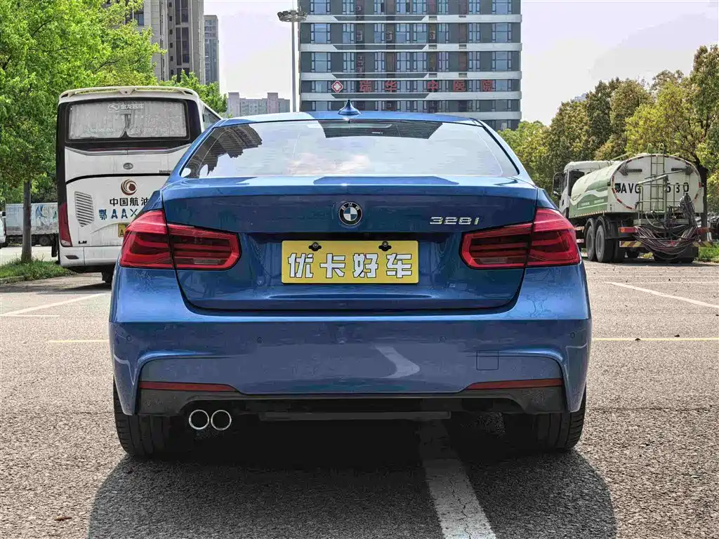 BMW 3 Series 2016 328i M Sport фото 7