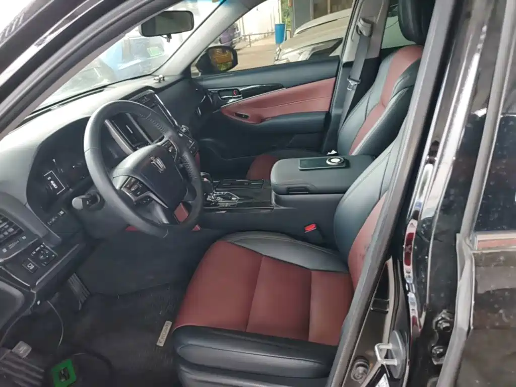 Toyota Crown 2019 2018 2.0T Sport Edition