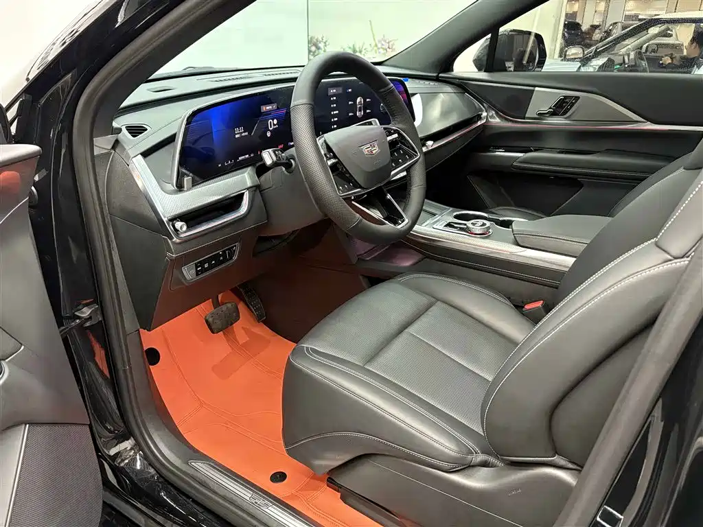 CADILLAC XT5
