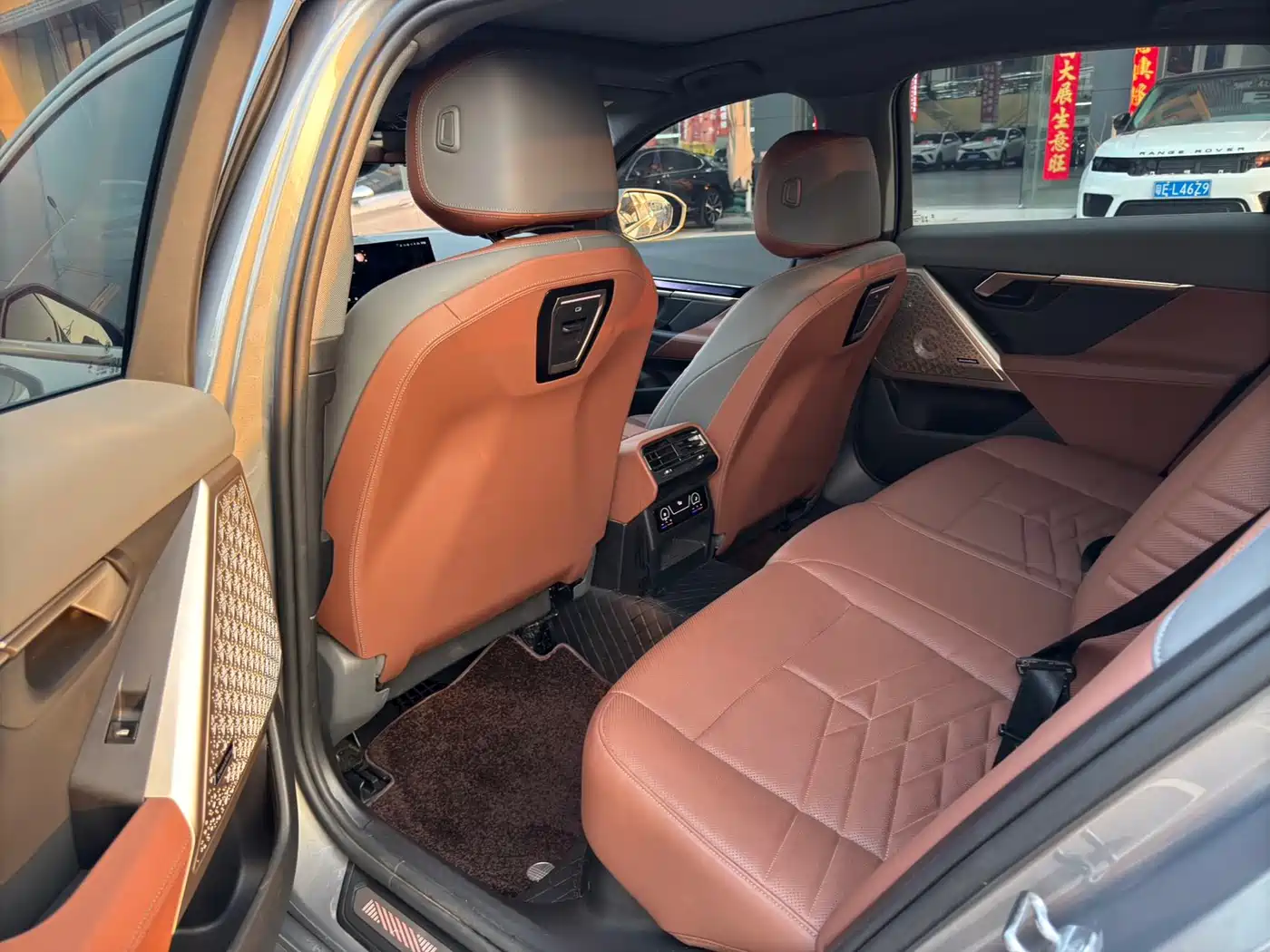 BMW 5 Series 2025 530Li Premium Luxury Package фото 5