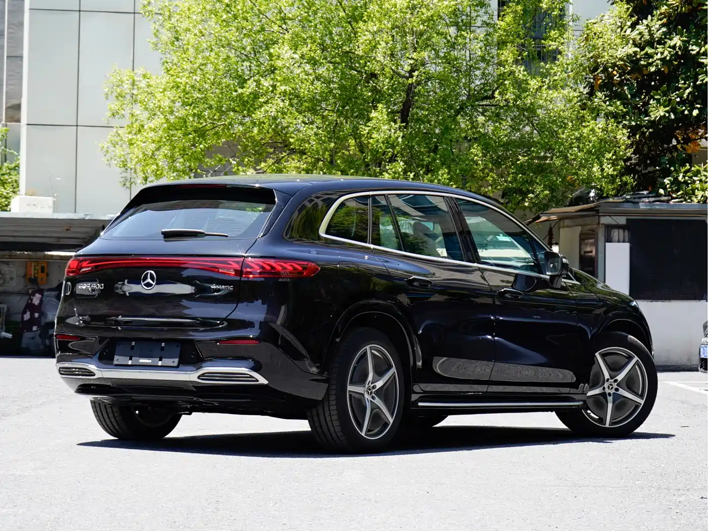 Mercedes-Benz EQS SUV 2025 Model 500 4MATIC фото 4