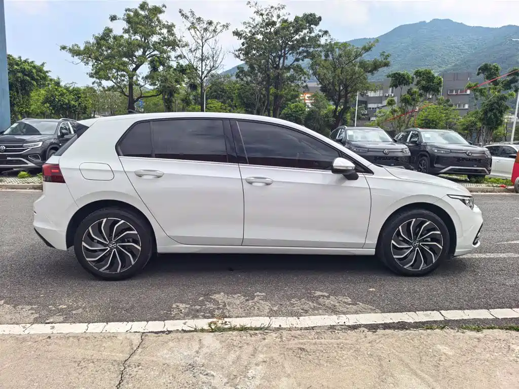 Volkswagen Golf 2021 280TSI DSG Pro фото 10