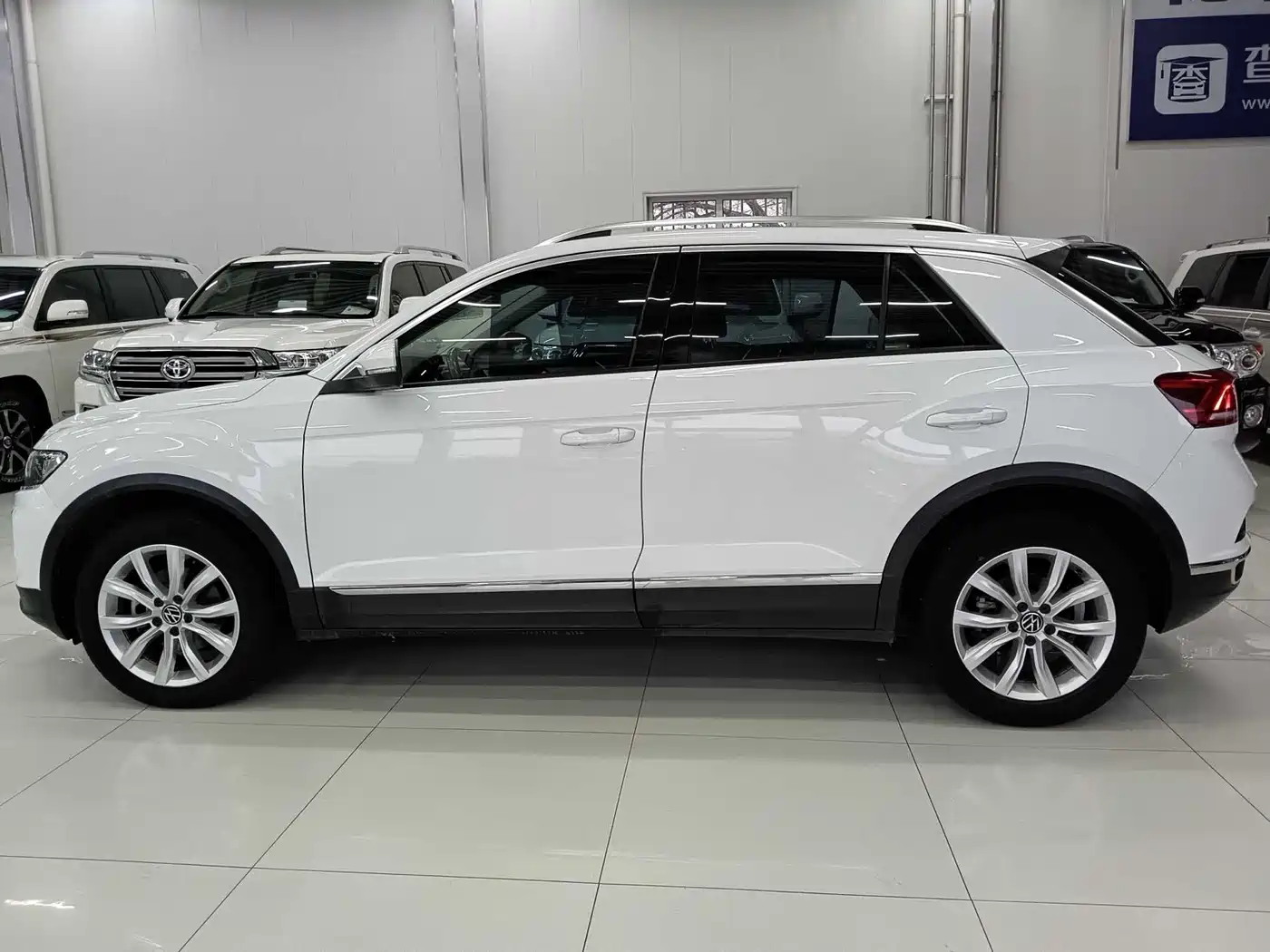 Volkswagen T-ROC 2022 280TSI DSG 2WD Elite PLUS фото 7
