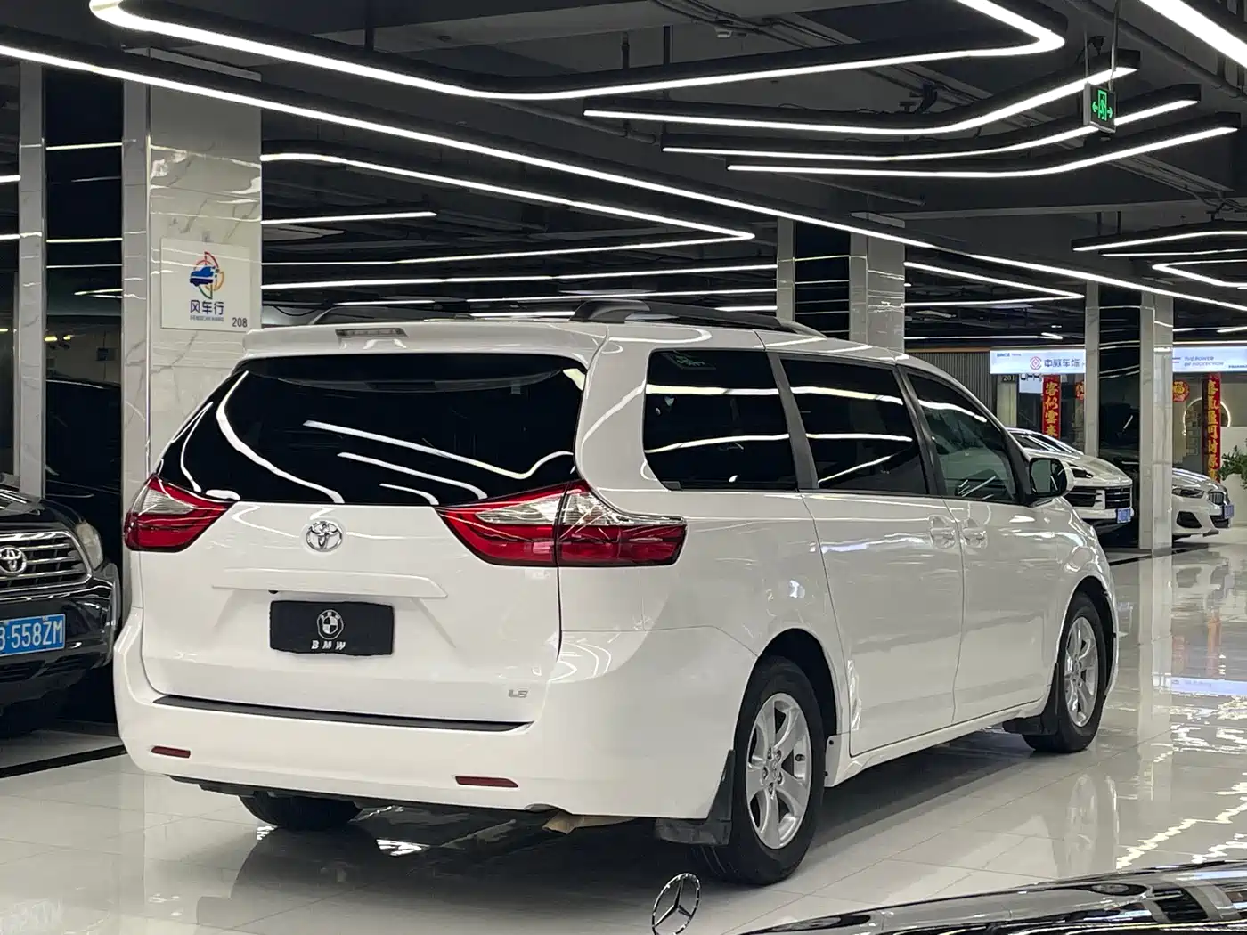 Toyota Sienna 2016 2015 3.5L 2WD LE