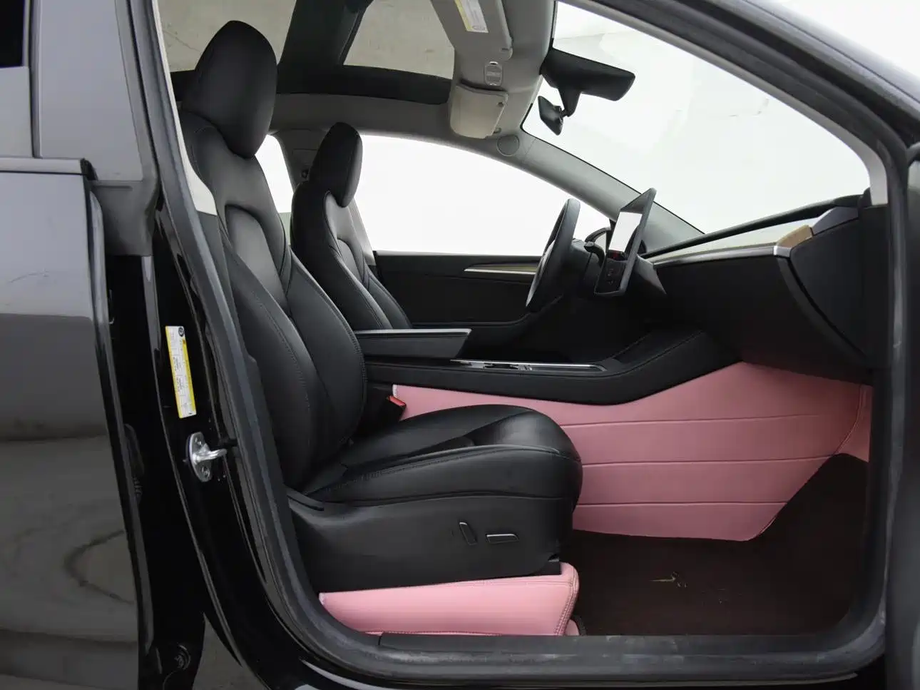 Фото 6 - Tesla Model Y