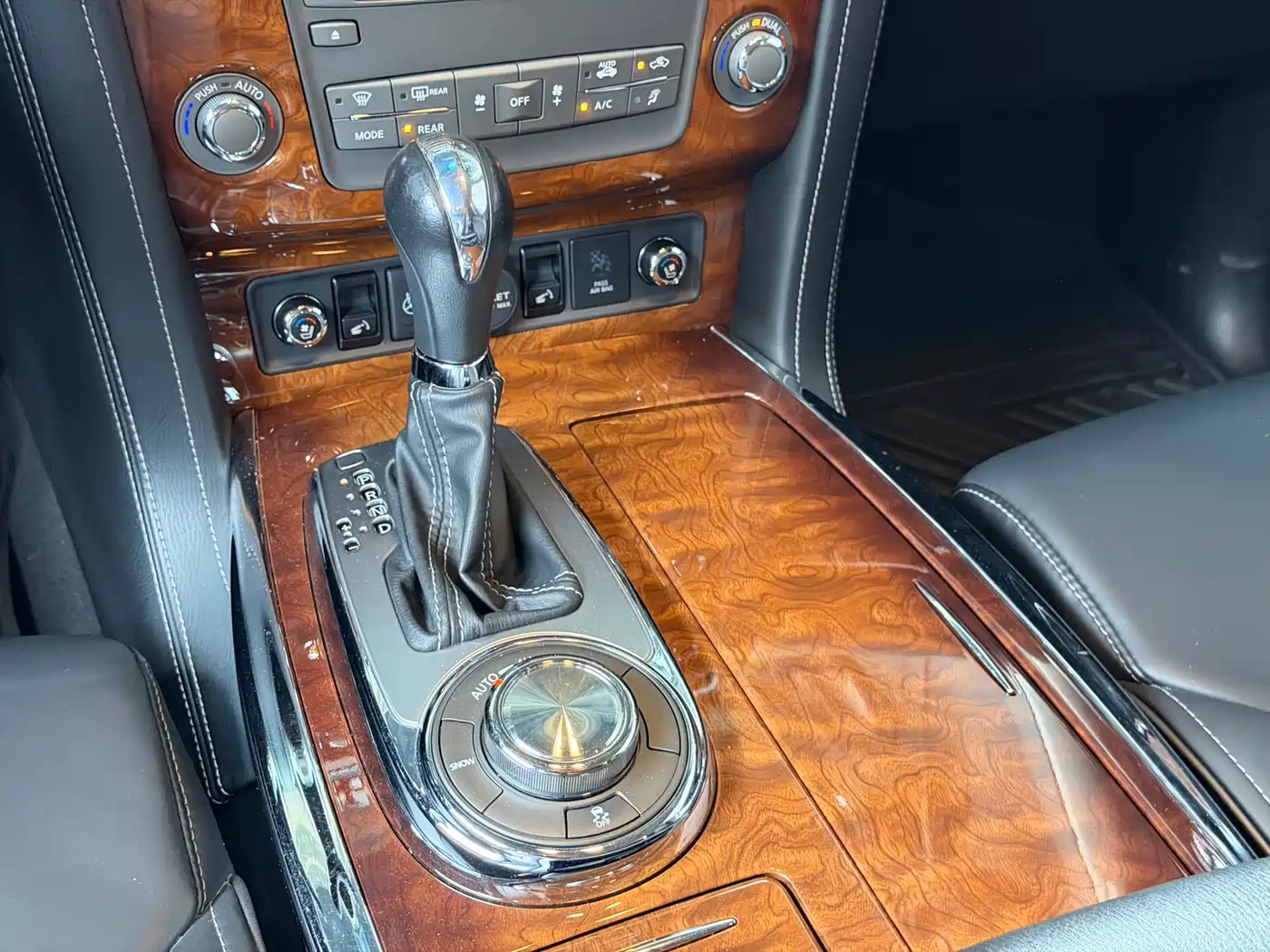 Infiniti QX80 2017 2016 5.6L 4WD