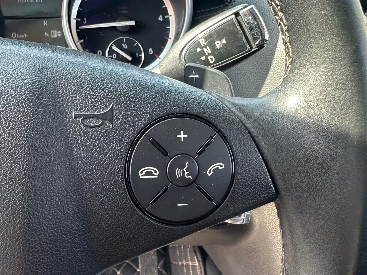 Mercedes-Benz GL-Class фото 21