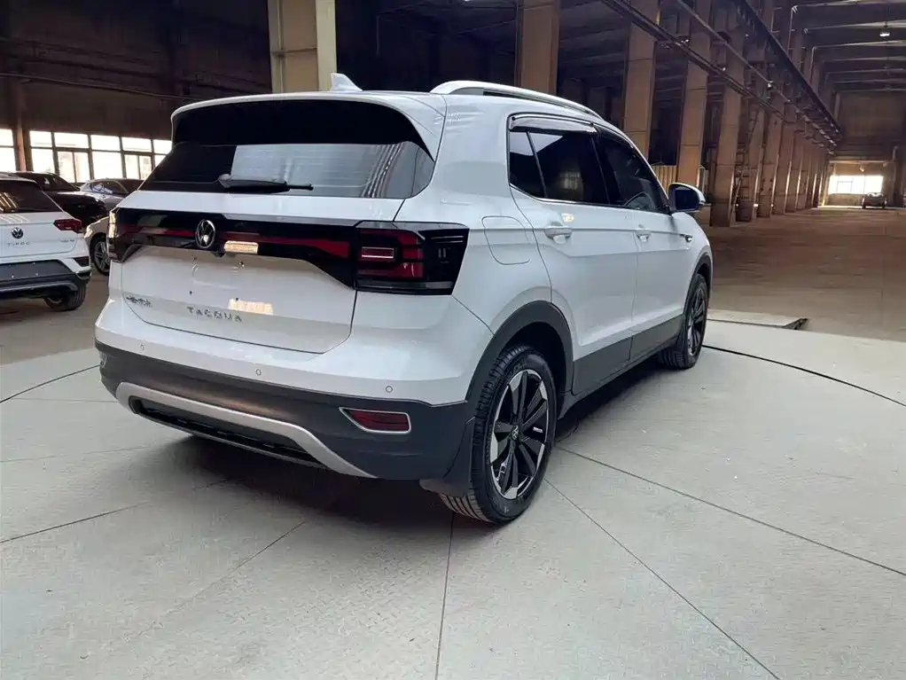 VOLKSWAGEN EXPLORING THE SHADOW