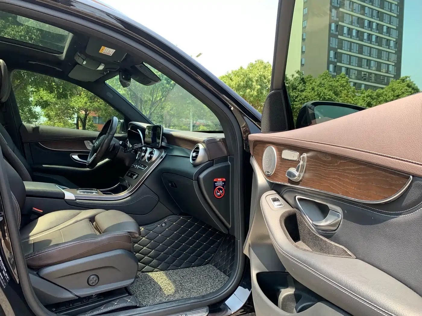 Mercedes-Benz GLC 2020 Facelift GLC 300 L 4MATIC Dynamic фото 16