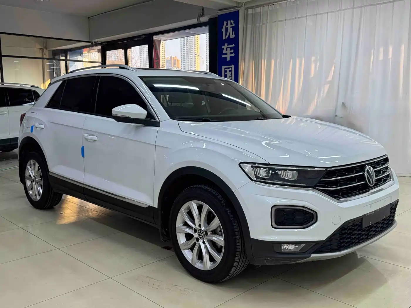 Volkswagen T-ROC 2021 Facelift 280TSI DSG 2WD Elite Smart Connect Edition фото 3