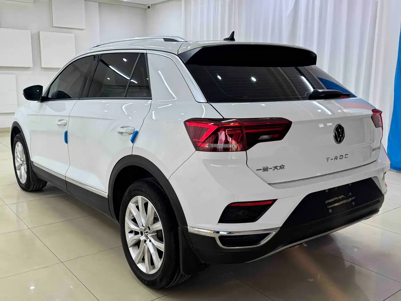 Volkswagen T-ROC 2021 Facelift 280TSI DSG 2WD Elite Smart Connect Edition фото 4