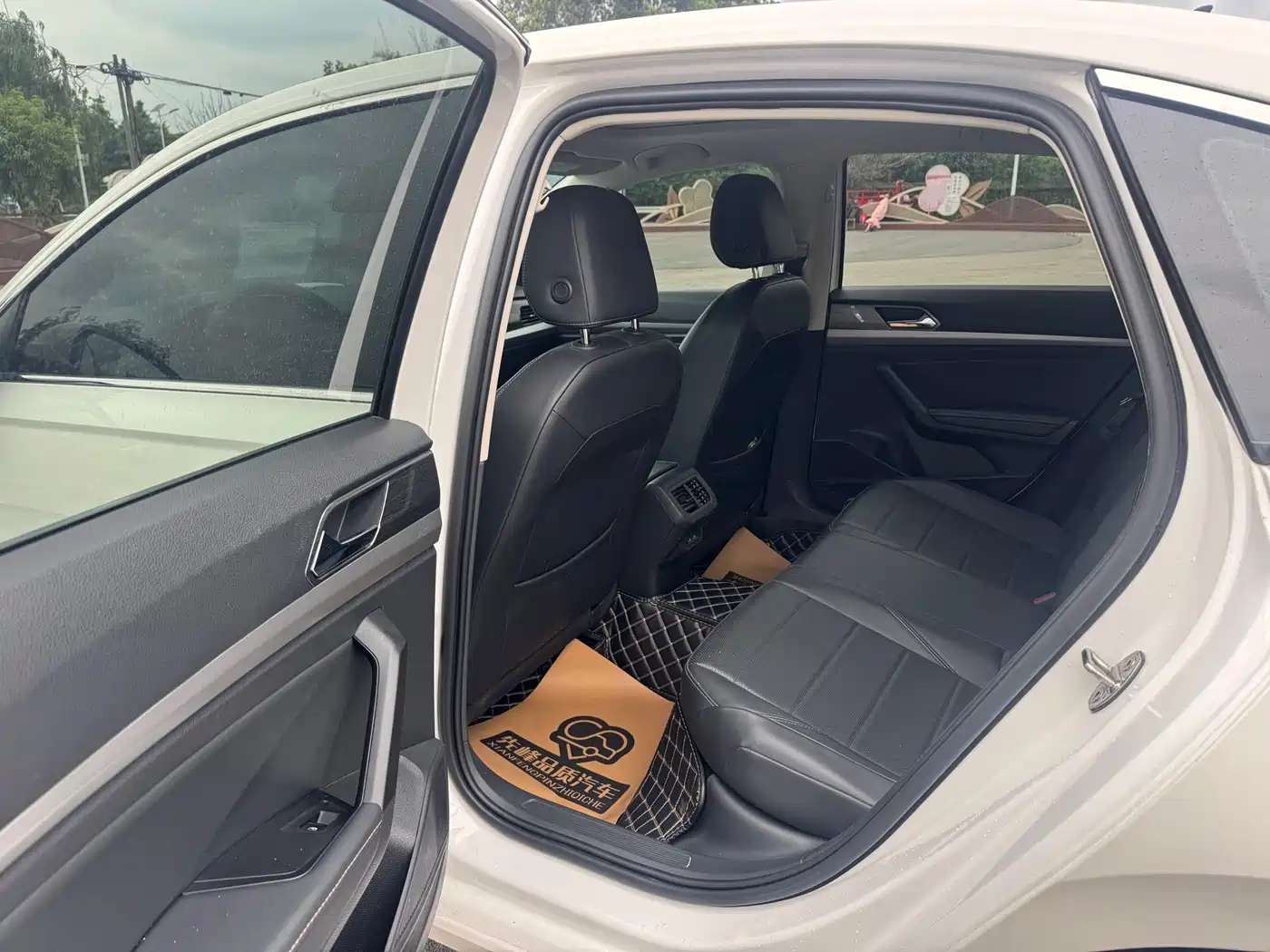 Volkswagen Lavida 2019 1.5L Automatic Comfort Edition China VI фото 13