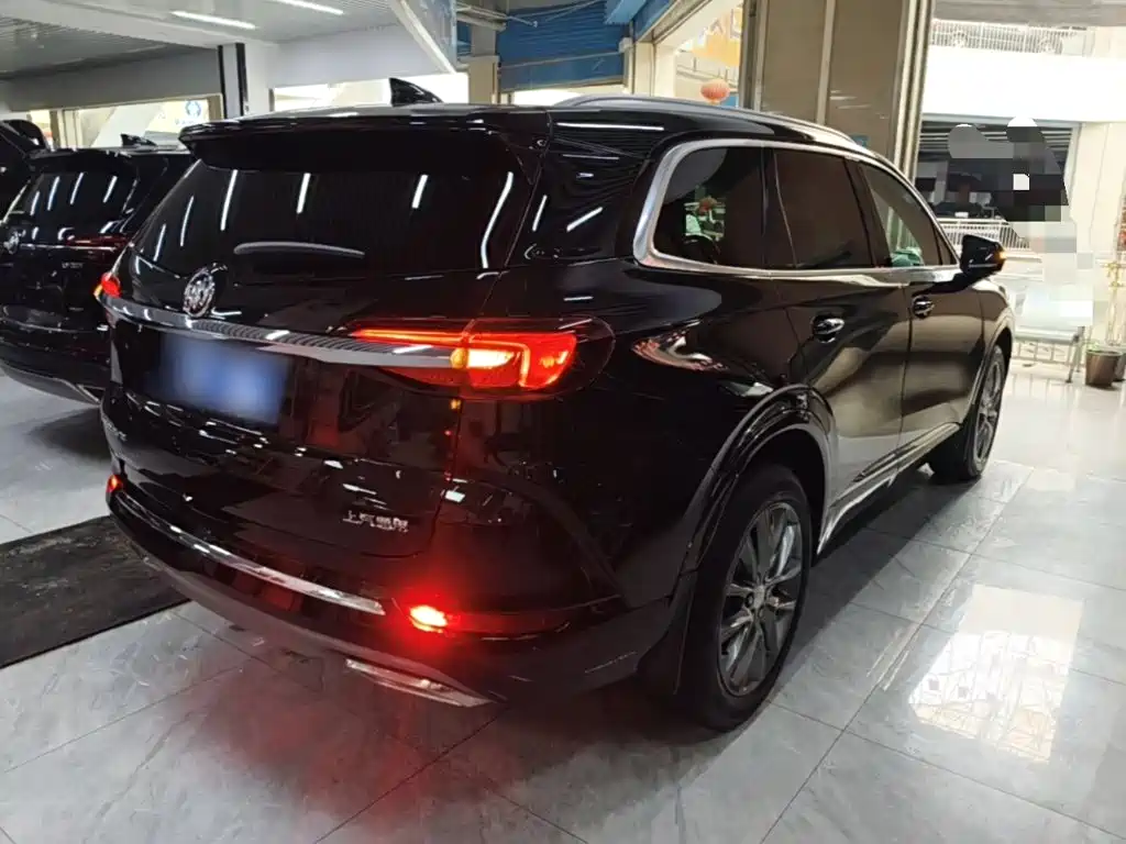 Buick Enclave 2023 2022 652T 2WD Premium 7-Seater
