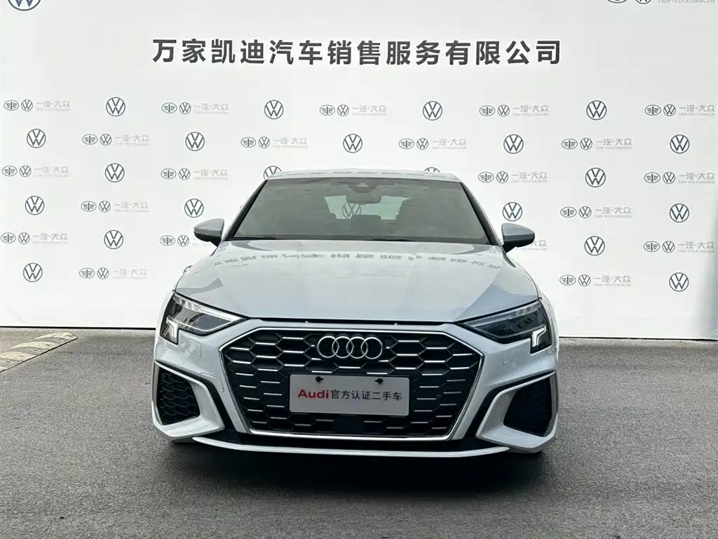 Audi A3 2022 Sportback 35 TFSI Progressive Sport фото 2